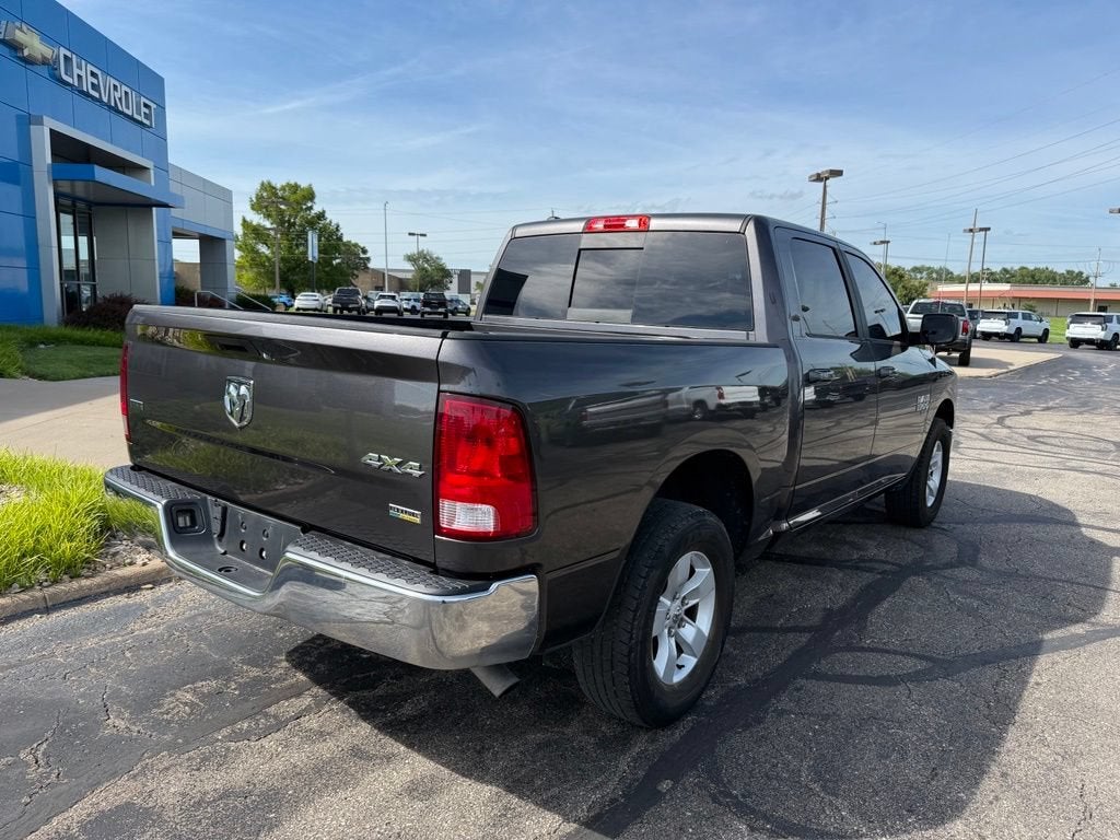 2019 RAM 1500 Classic SLT Crew Cab 4x4 5'7" Box