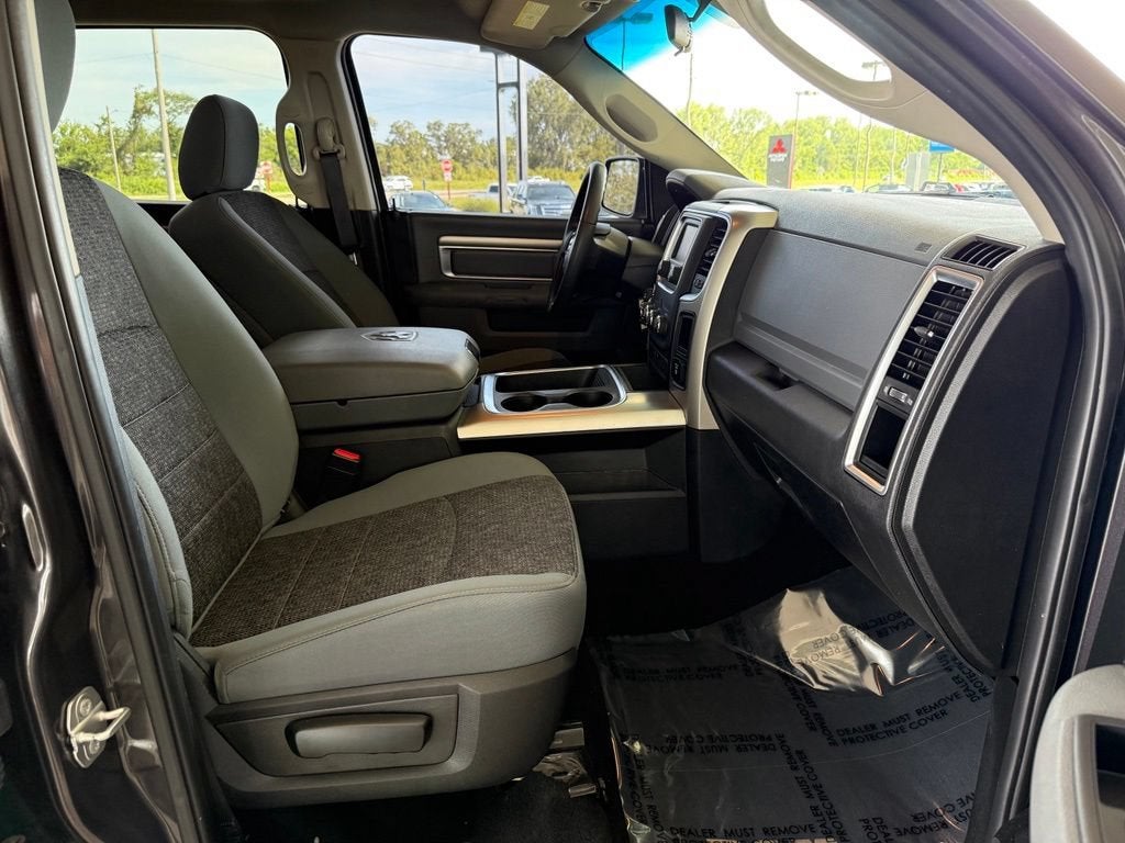2019 RAM 1500 Classic SLT Crew Cab 4x4 5'7" Box