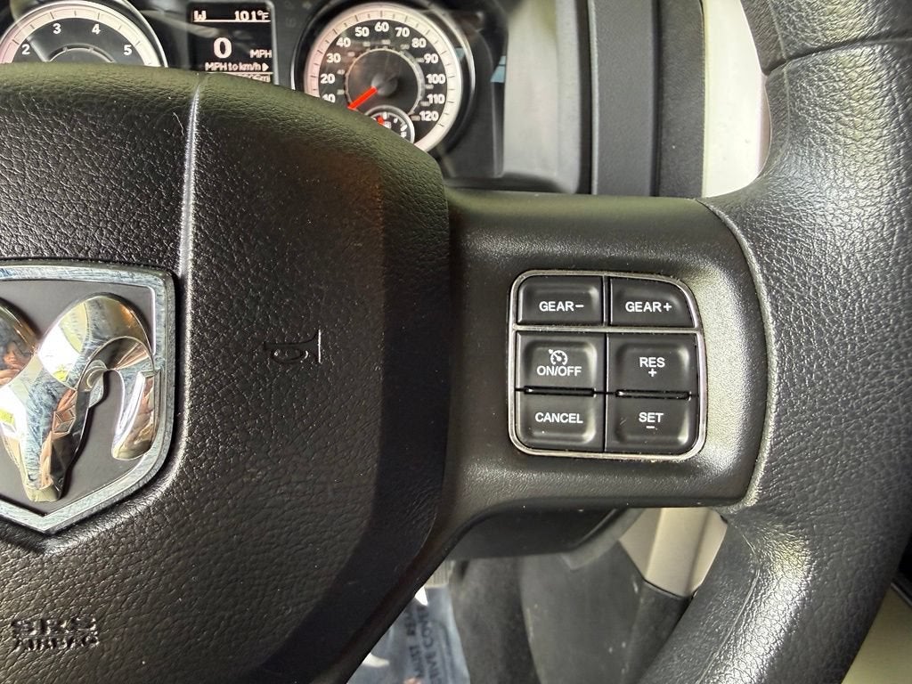 2019 RAM 1500 Classic SLT Crew Cab 4x4 5'7" Box