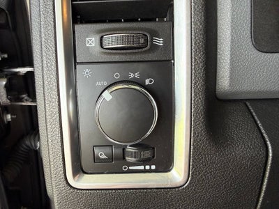 2019 RAM 1500 Classic SLT Crew Cab 4x4 5'7" Box