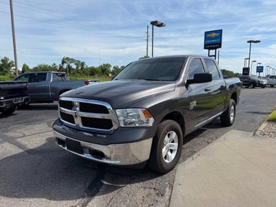 2019 RAM 1500 Classic SLT Crew Cab 4x4 5'7" Box