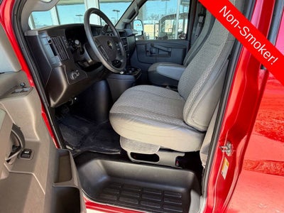 2024 Chevrolet Express Passenger 3500 1LT