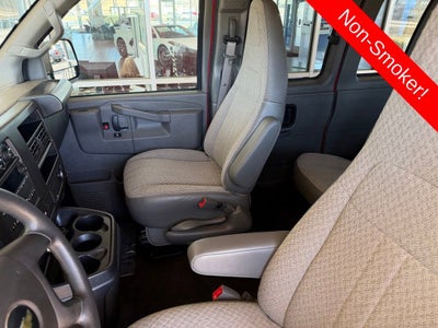 2024 Chevrolet Express Passenger 3500 1LT