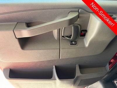 2024 Chevrolet Express Passenger 3500 1LT