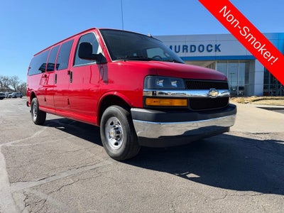 2024 Chevrolet Express Passenger 3500 1LT
