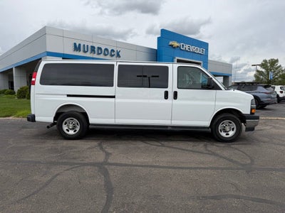 2025 Chevrolet Express Passenger 1LT