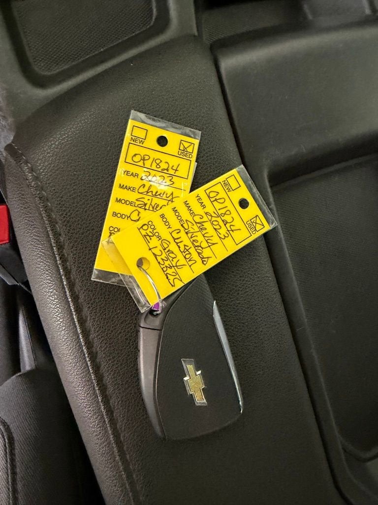 2023 Chevrolet Silverado 1500 Custom