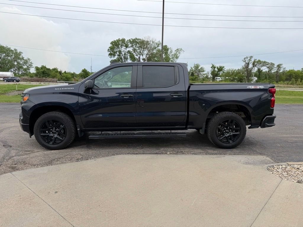 2023 Chevrolet Silverado 1500 Custom