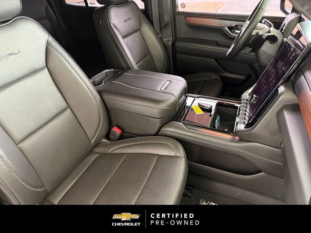 2025 GMC Yukon Denali