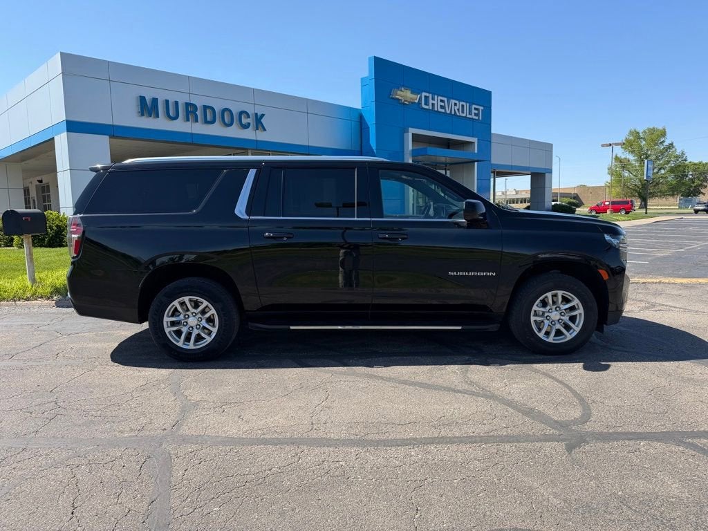 2024 Chevrolet Suburban LT