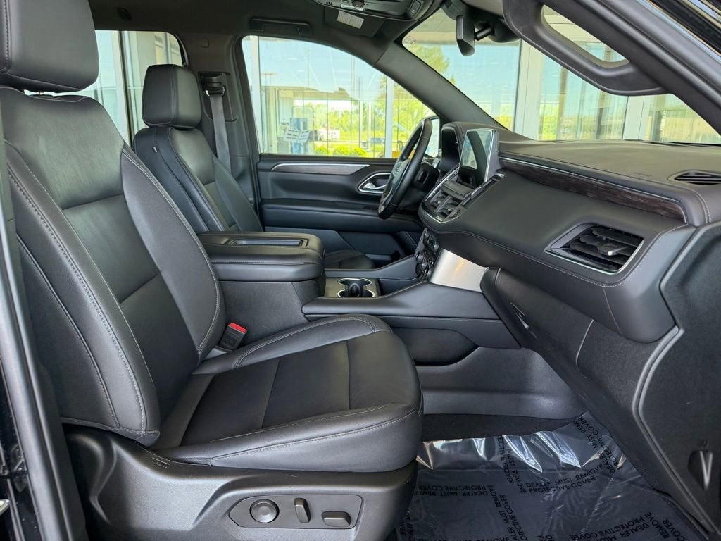 2024 Chevrolet Suburban LT