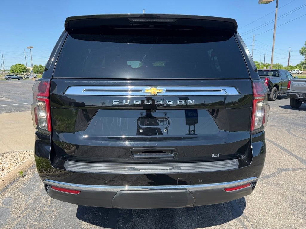 2024 Chevrolet Suburban LT