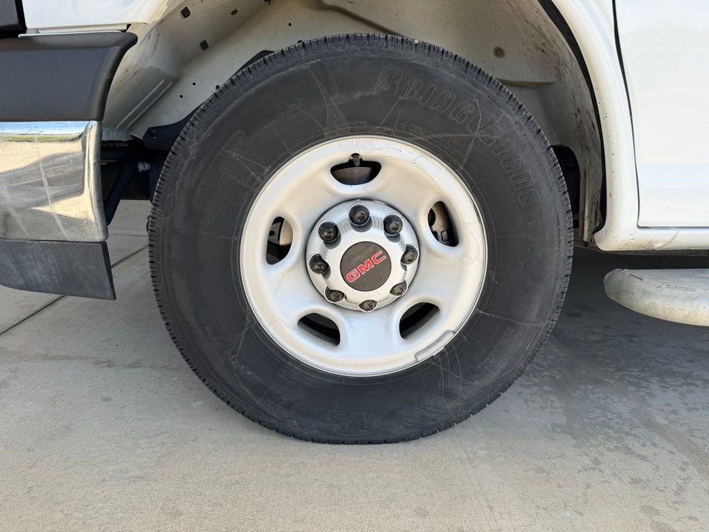 2024 GMC Savana Cargo 2500 Work Van