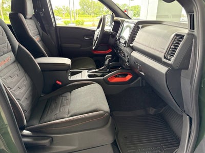 2023 Nissan Frontier Crew Cab PRO-4X 4x4