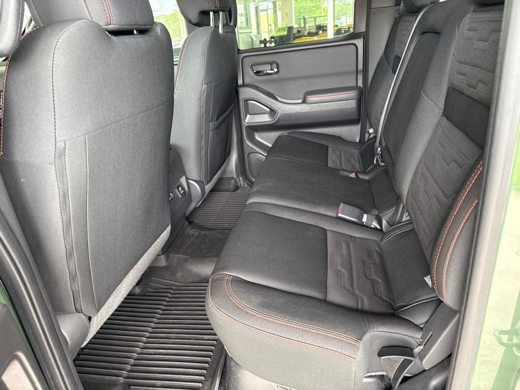 2023 Nissan Frontier Crew Cab PRO-4X 4x4