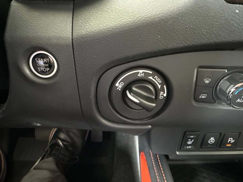 2023 Nissan Frontier Crew Cab PRO-4X 4x4
