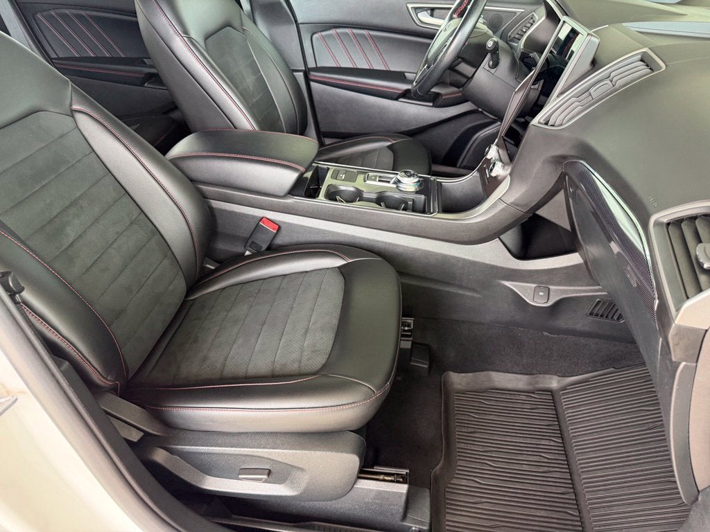 2021 Ford Edge ST-Line