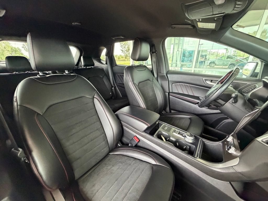 2021 Ford Edge ST-Line