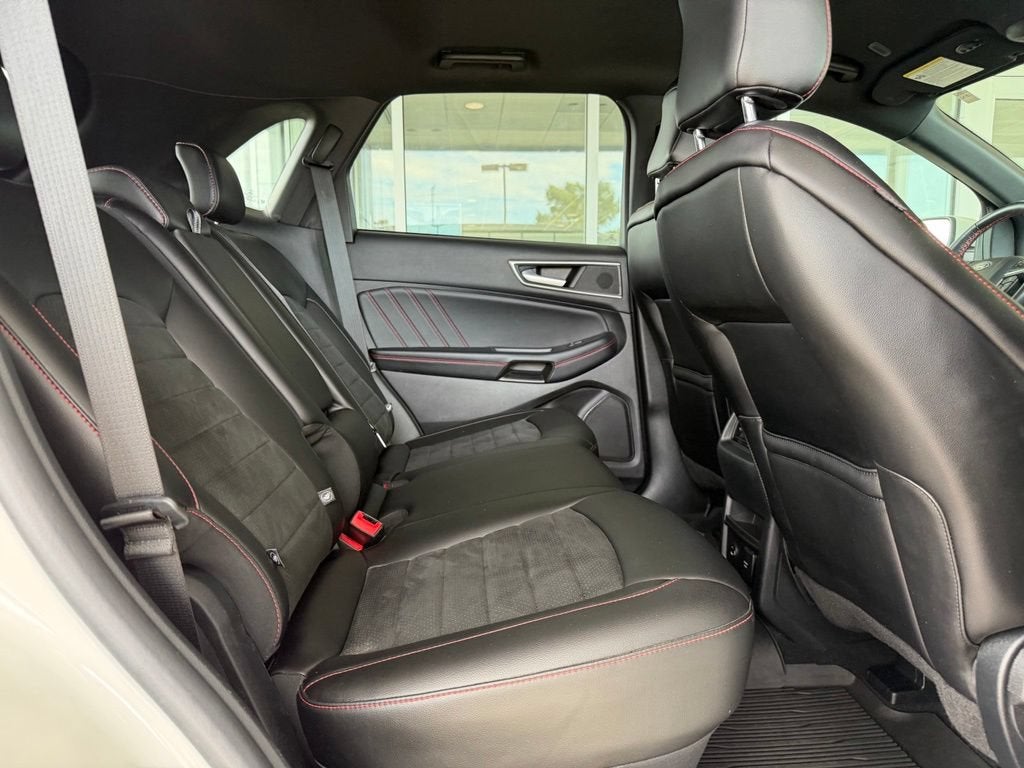 2021 Ford Edge ST-Line