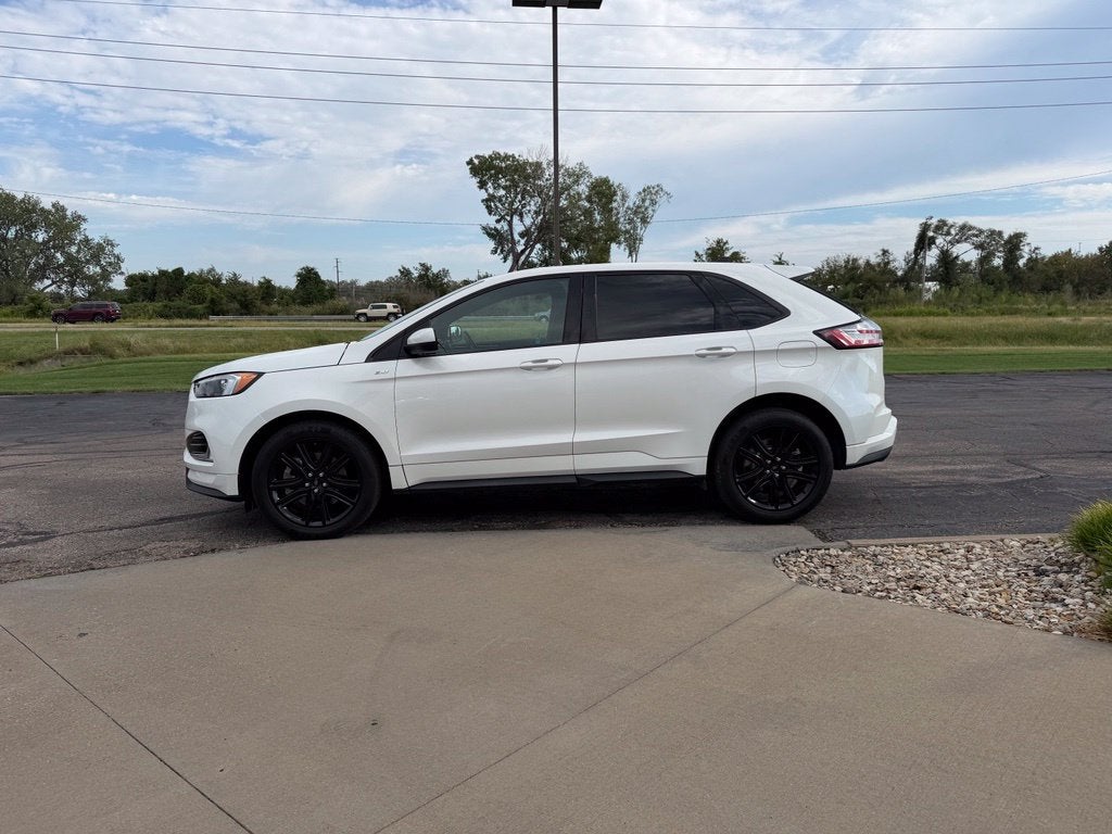 2021 Ford Edge ST-Line