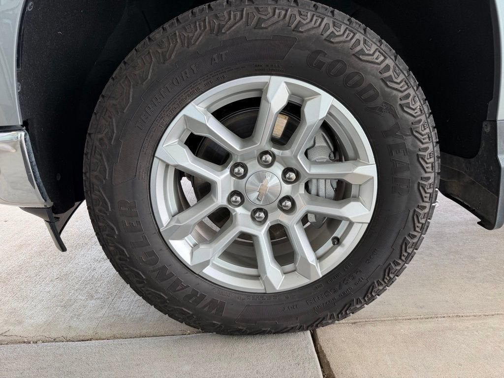 2024 Chevrolet Silverado 1500 LT