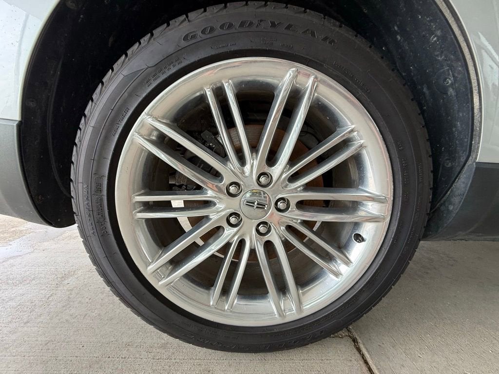 2019 Lincoln MKT Reserve