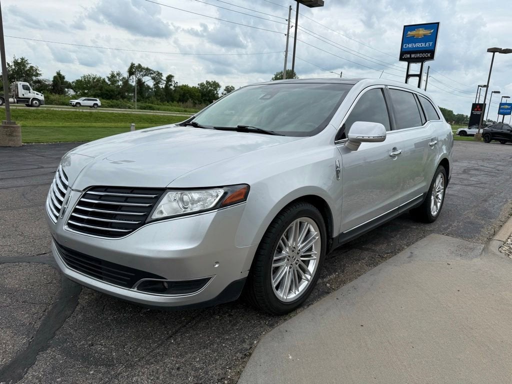 2019 Lincoln MKT Reserve
