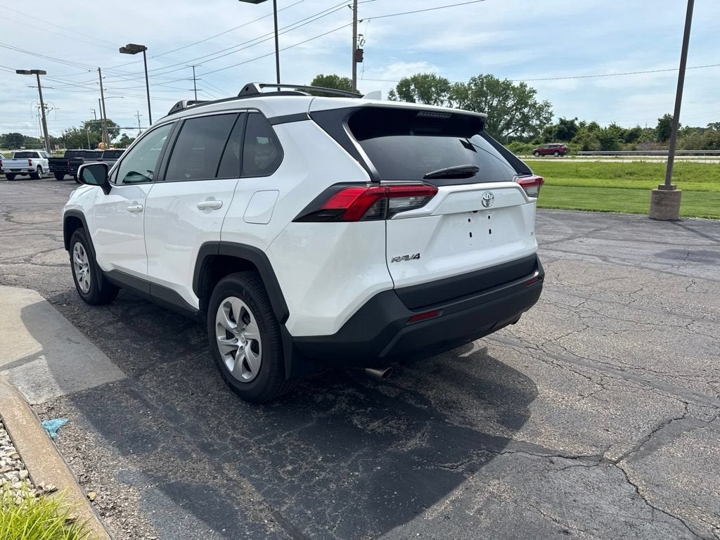 2021 Toyota RAV4 LE