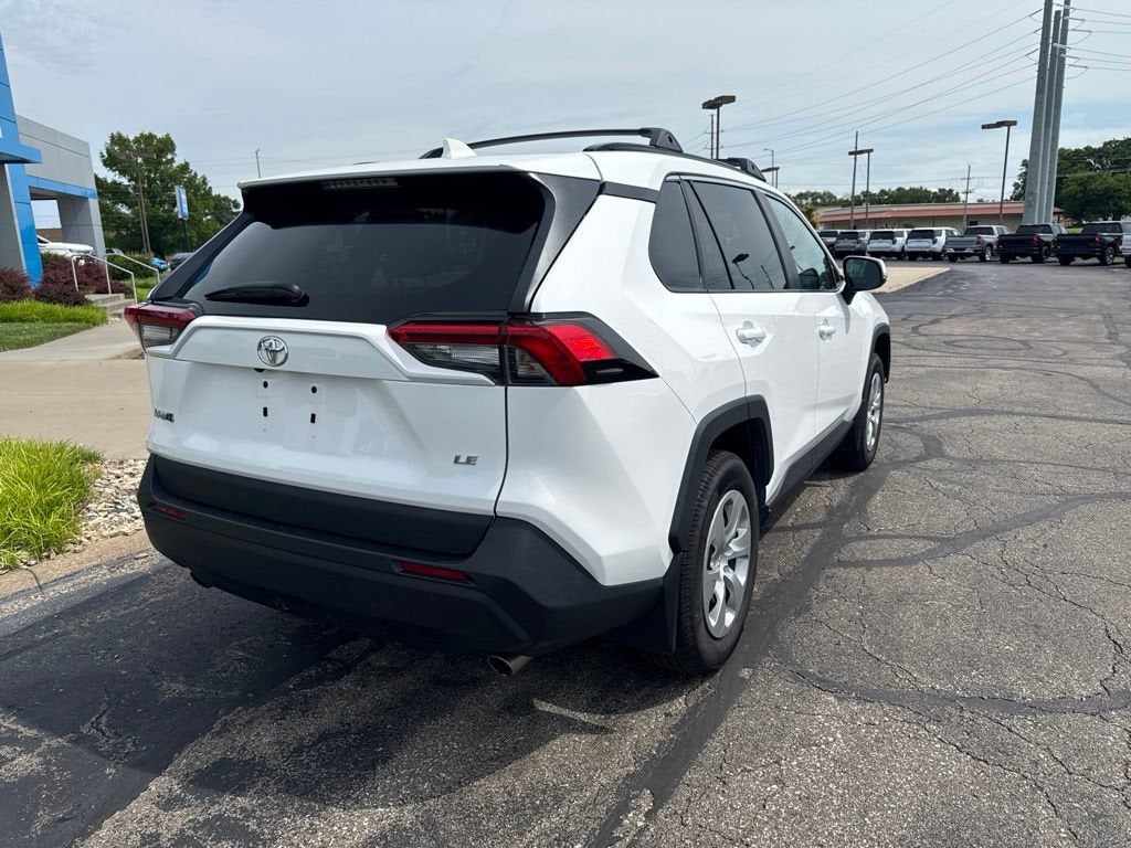 2021 Toyota RAV4 LE