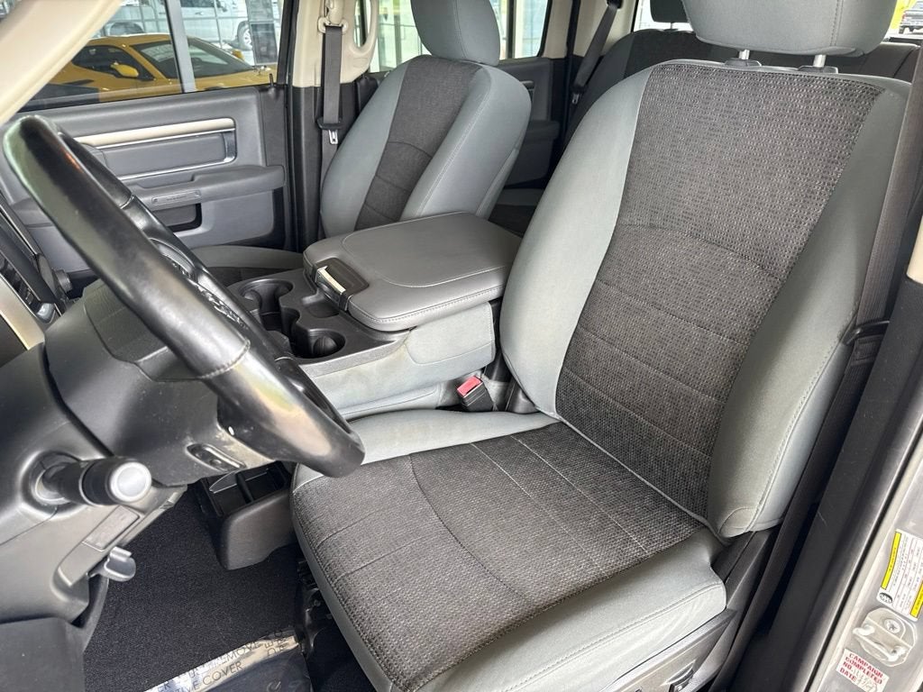 2020 RAM 1500 Classic SLT Crew Cab 4x4 5'7" Box