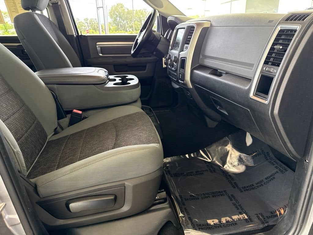 2020 RAM 1500 Classic SLT Crew Cab 4x4 5'7" Box