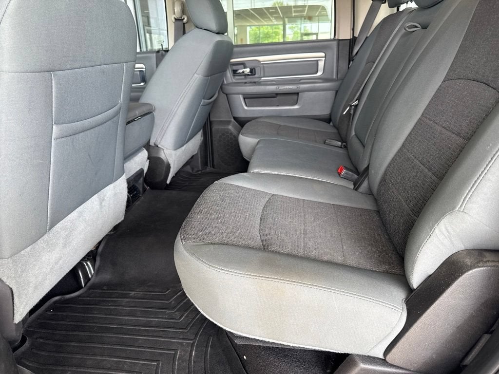 2020 RAM 1500 Classic SLT Crew Cab 4x4 5'7" Box