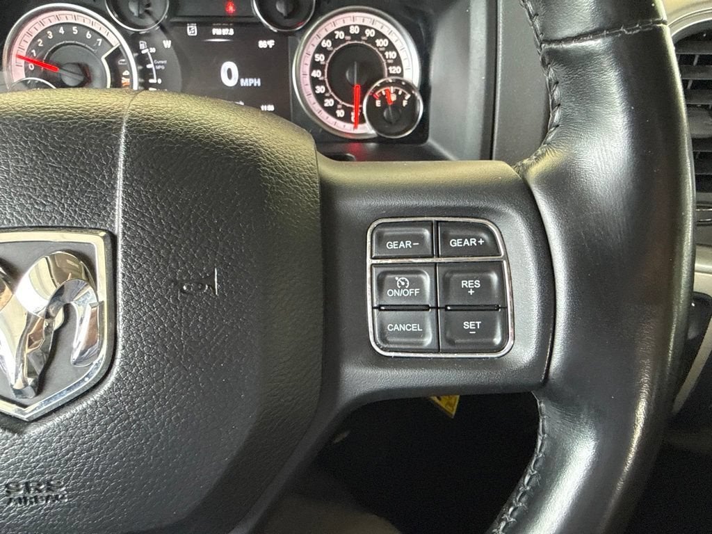 2020 RAM 1500 Classic SLT Crew Cab 4x4 5'7" Box