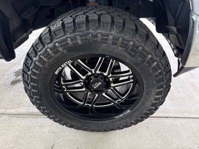2020 RAM 1500 Classic SLT Crew Cab 4x4 5'7" Box