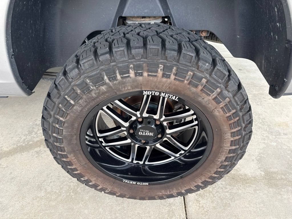 2020 RAM 1500 Classic SLT Crew Cab 4x4 5'7" Box