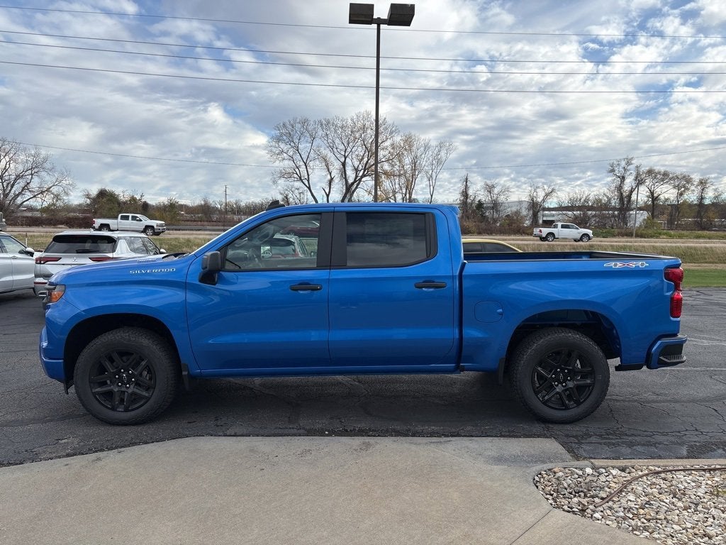 2025 Chevrolet Silverado 1500 Custom
