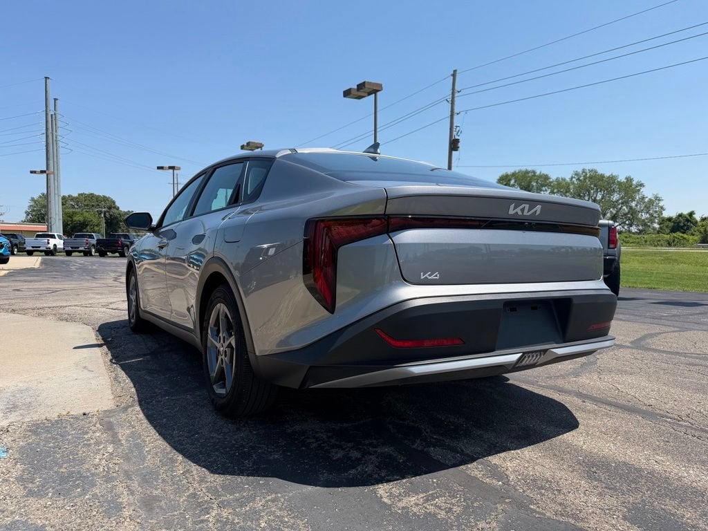 2025 Kia K4 LXS