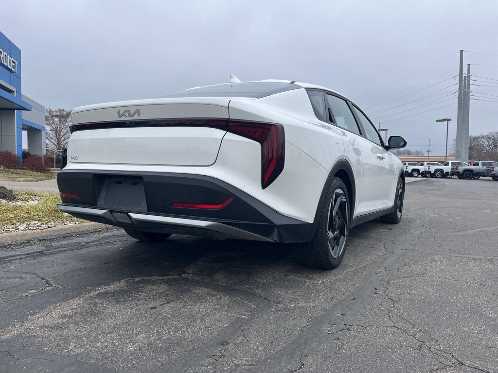 2025 Kia K4 EX