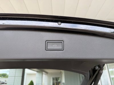 2023 Volkswagen Tiguan 2.0T SEL R-Line