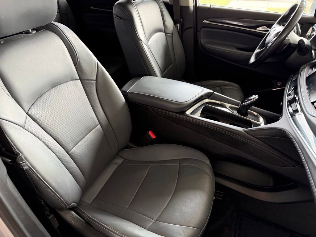 2020 Buick Enclave Essence