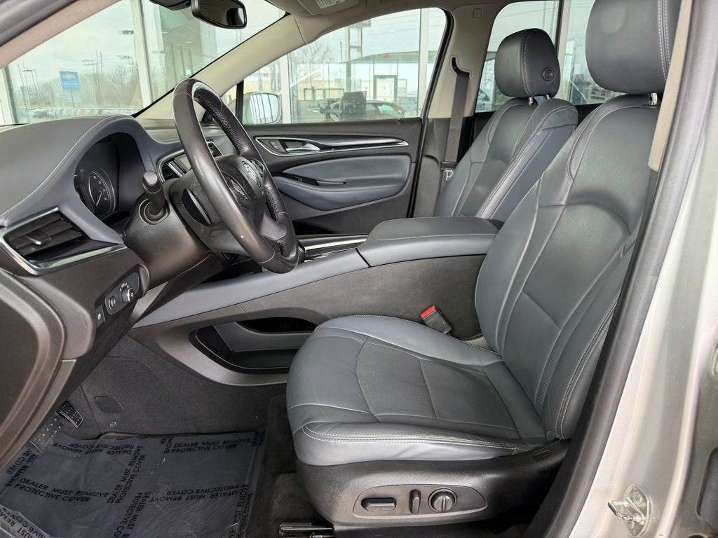 2020 Buick Enclave Essence