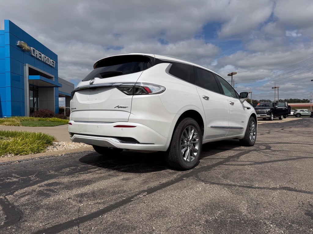 2023 Buick Enclave Avenir