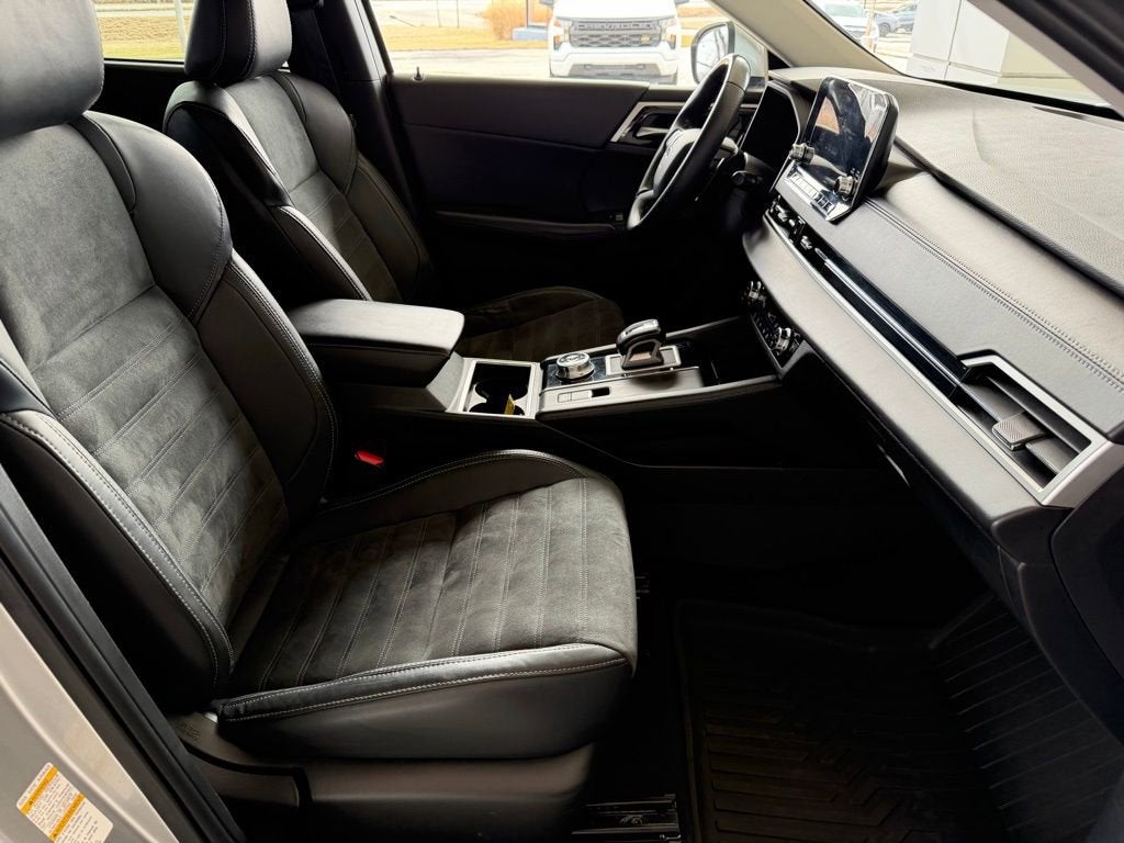 2022 Mitsubishi Outlander SE