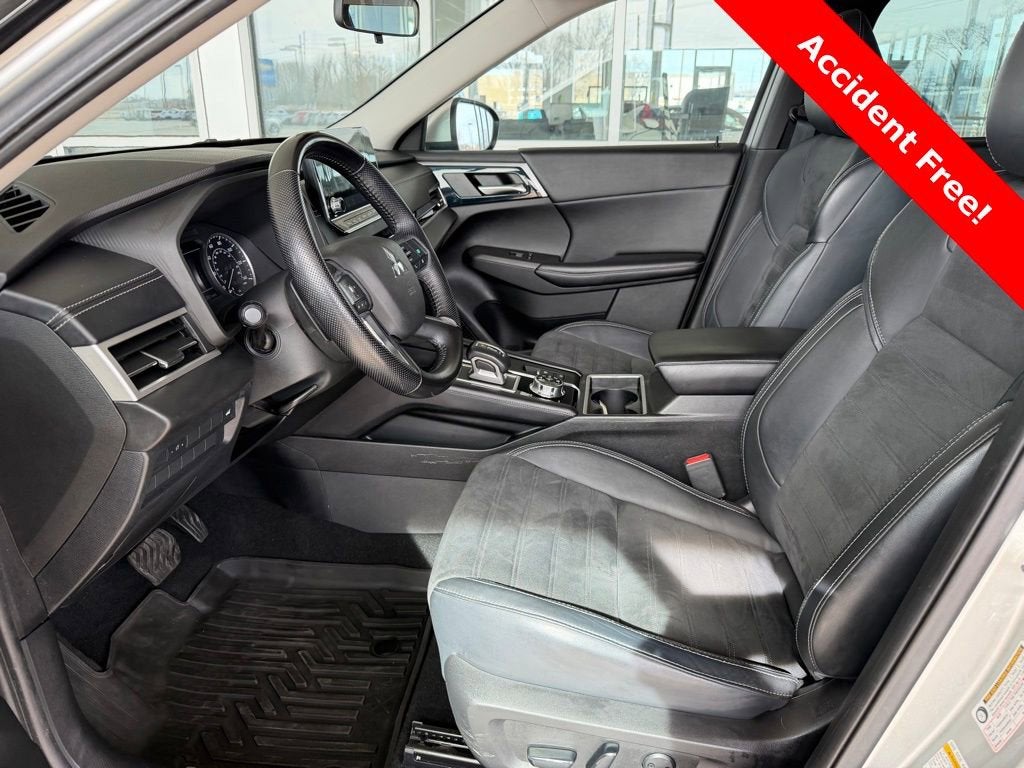 2022 Mitsubishi Outlander SE