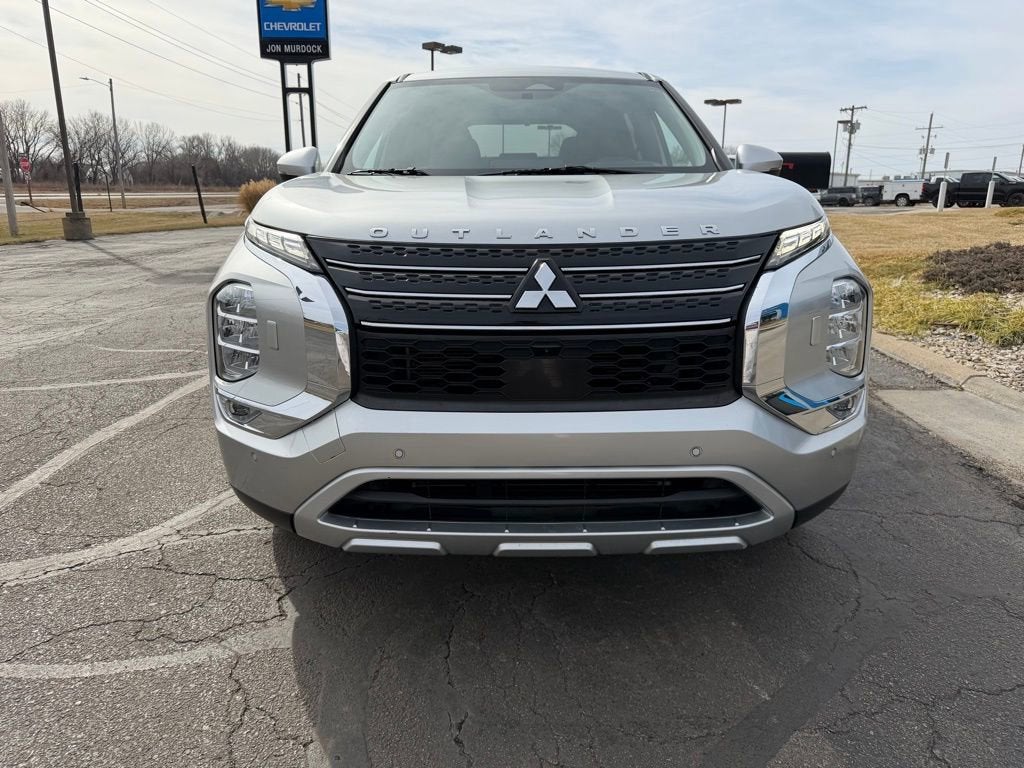 2022 Mitsubishi Outlander SE