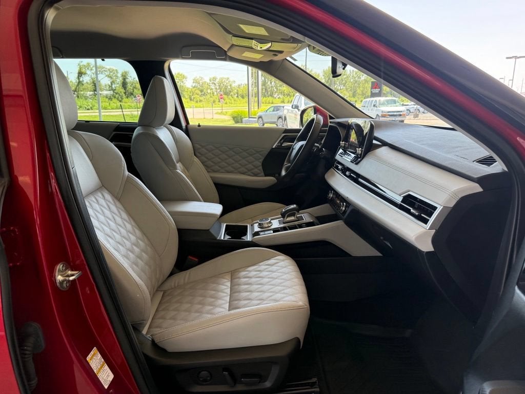 2023 Mitsubishi Outlander PHEV SEL S-AWC