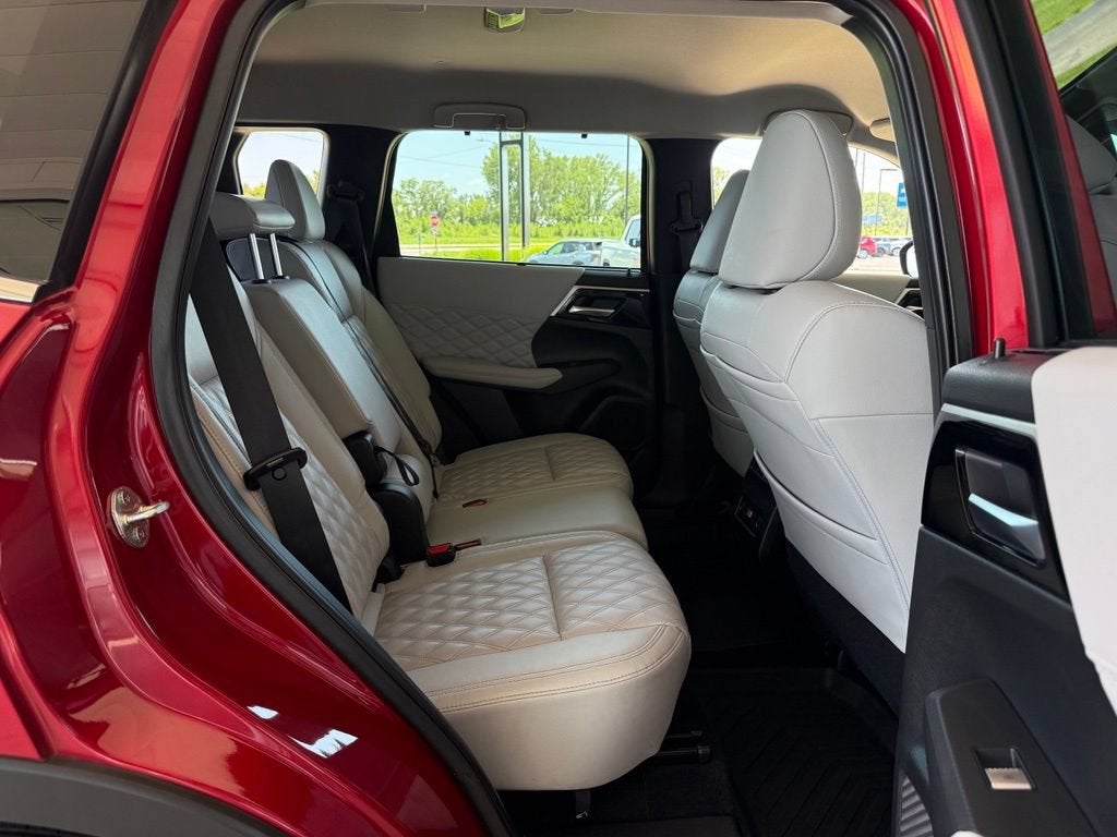 2023 Mitsubishi Outlander PHEV SEL S-AWC